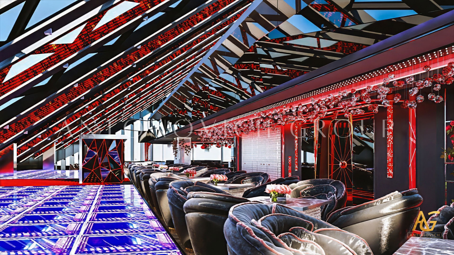 Просторное кафе в торговом центре