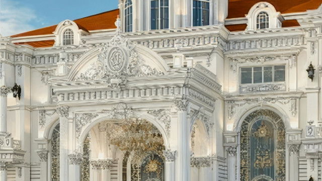 Королевский экстерьер в Камбодже — роскошный фасад