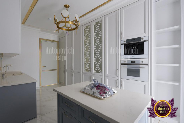 LUXURY KITCHEN