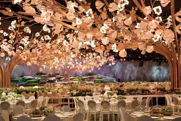 Elegant wedding venue with beautiful decorations