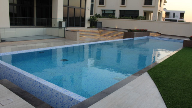 SWIMMING POOL CONTRACTORS