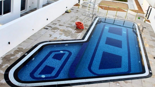 SWIMMING POOL MAINTENANCE