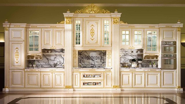 Kitchen and dining room furniture