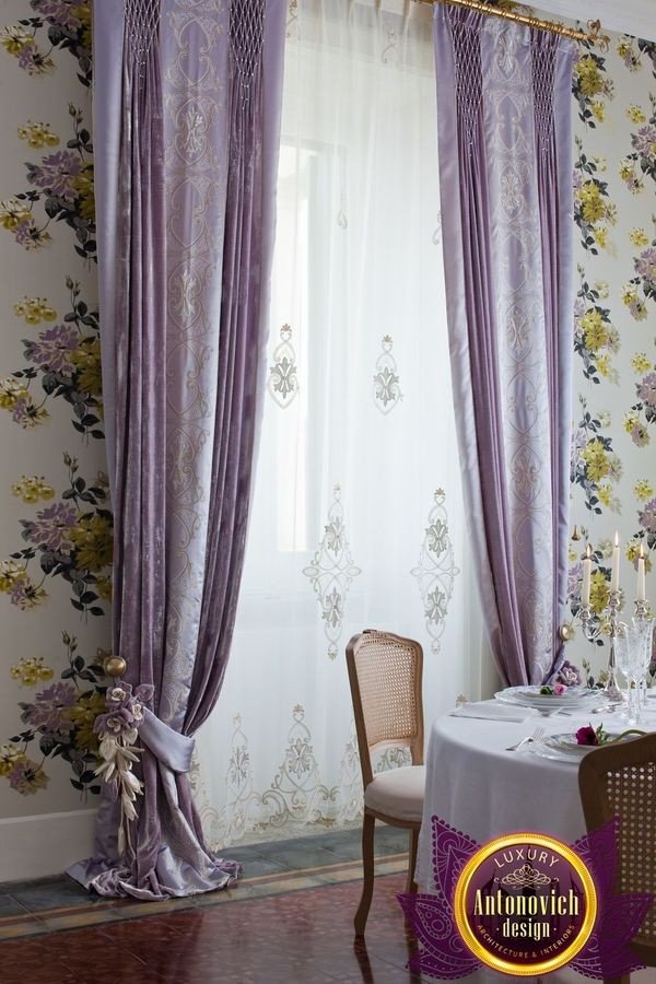 Expert tips for choosing the perfect curtain design