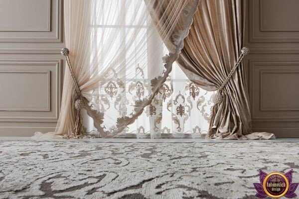 Expert curtain designers and seamstresses in Dubai