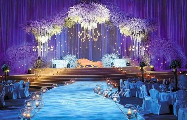 Stunning outdoor wedding reception with fairy lights