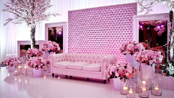 Elegant crystal chandelier for wedding reception