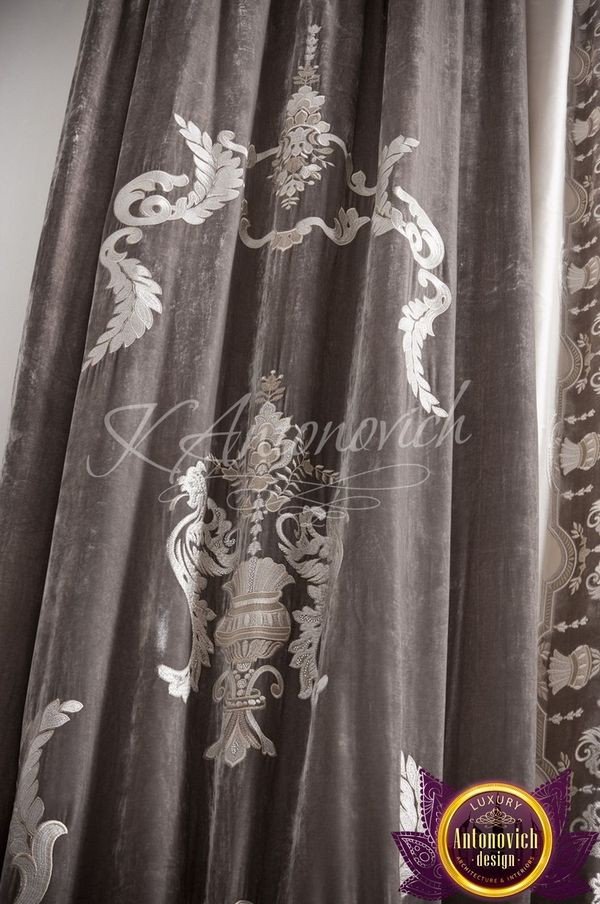 High-quality curtain fabrics available in Dubai