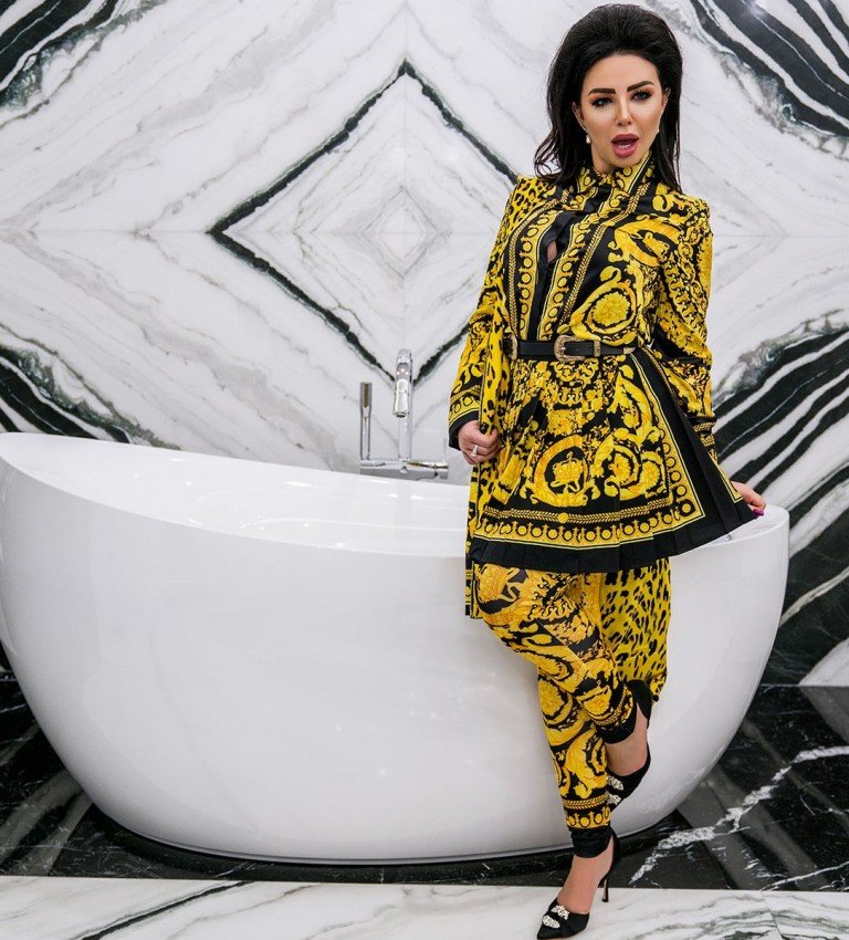 Sleek and stylish UAE bathroom with marble accents