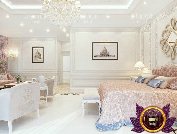 Minimalist chic bedroom with a pop of color in Riyadh