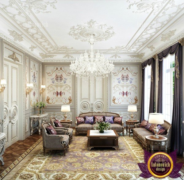 Elegant classic living room with beautiful drapery