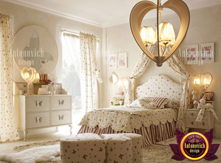 Elegant and charming children's bedroom design