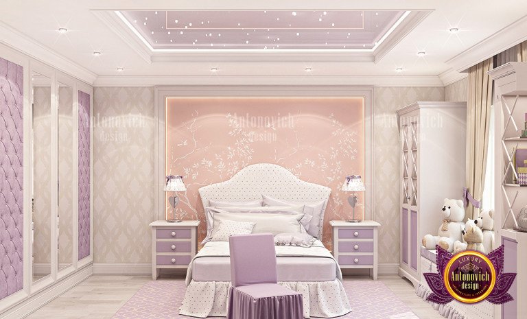 Elegant princess canopy bed with luxurious bedding