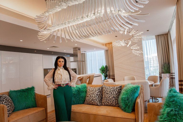 Exquisite bedroom design in Dubai villa by Katrina Antonovich