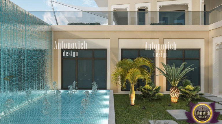 Modern geometric swimming pool design