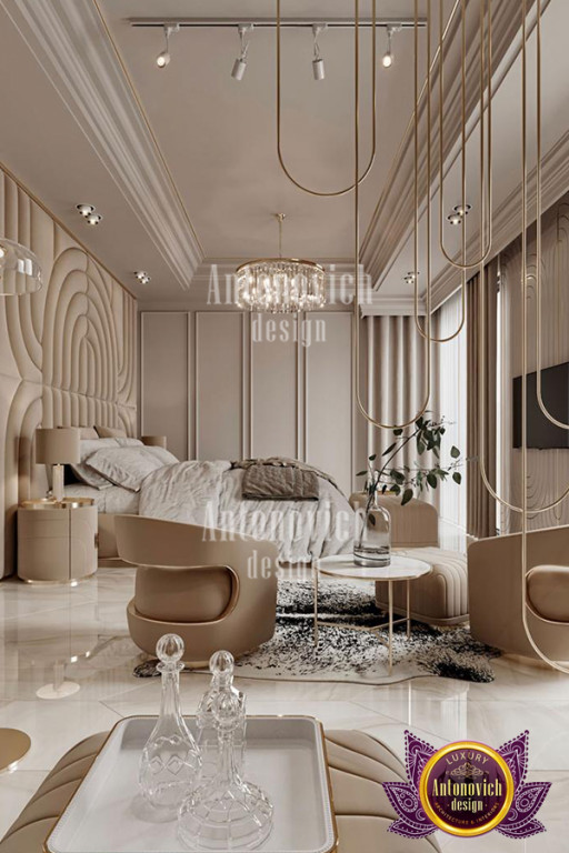 Stylish dining room set from Dubai's trendiest furniture store