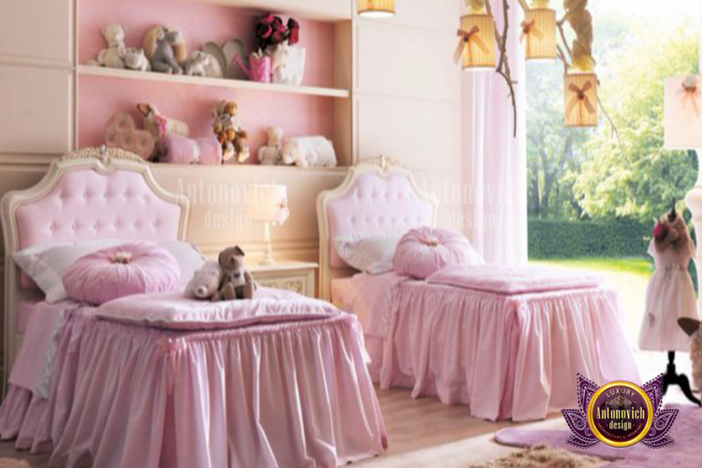 Chic and stylish girls bedroom furniture set