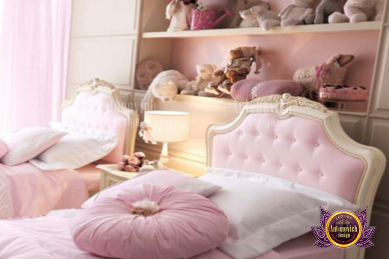 Colorful and fun girls bedroom furniture ideas