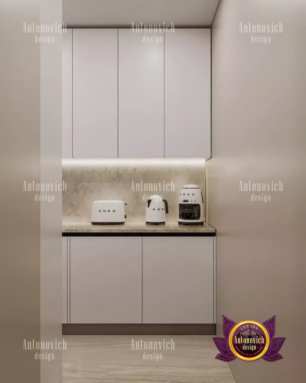 Elegant open-concept minimalist kitchen design in a Dubai apartment