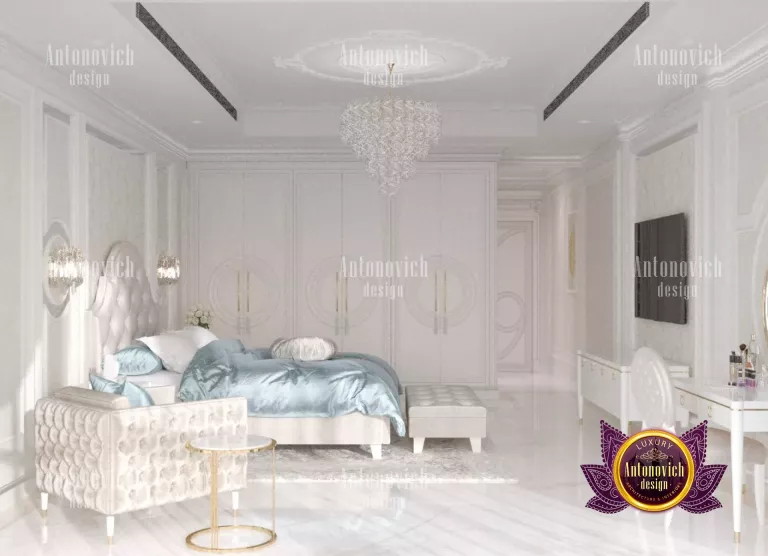 Luxurious Dubai bedroom featuring lavish details and decor