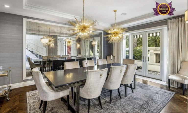 Elegant Dubai-inspired dining room with luxurious chandelier