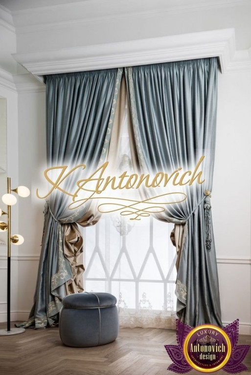 Exquisite Роскошные шторы in a sophisticated bedroom