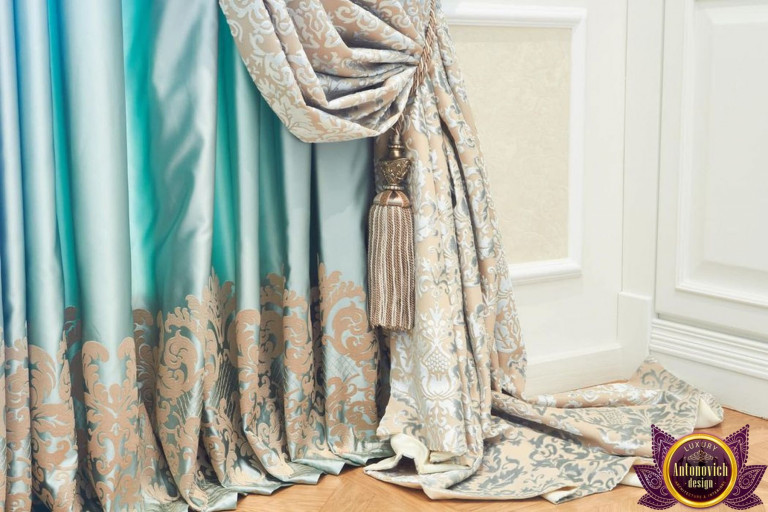 Elegant living room with luxurious Dubai curtain design
