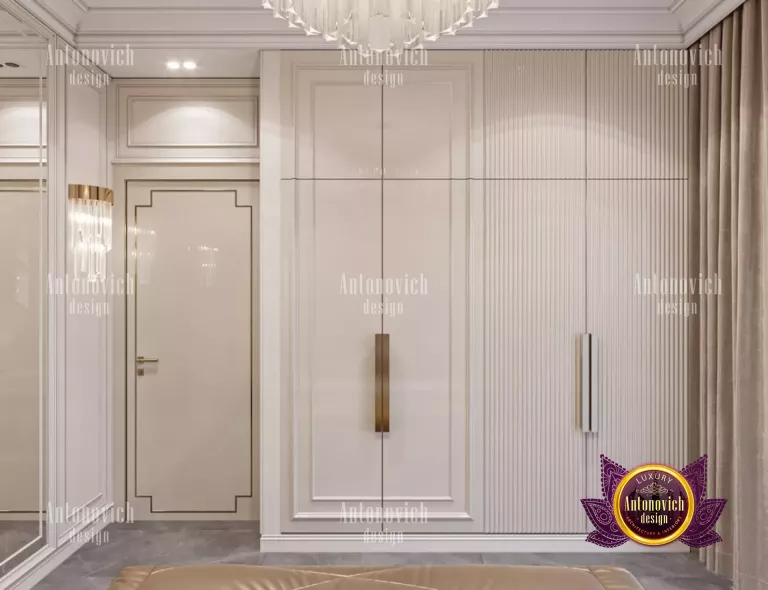 Luxurious Dubai master bedroom with elegant decor