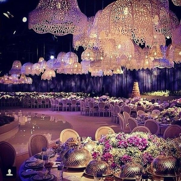Stunning floral centerpiece for a wedding reception