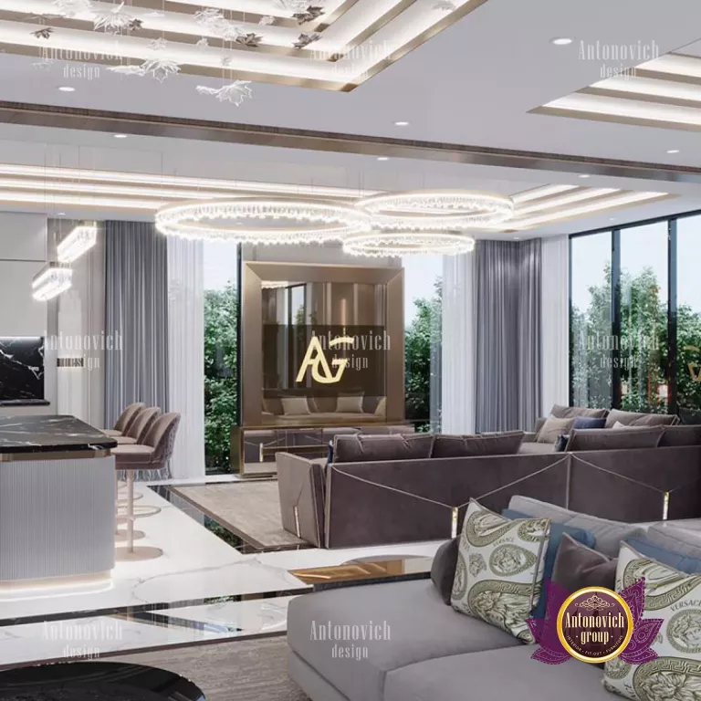 Spacious and modern open floor plan design in Dubai