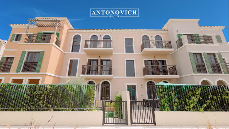 Project Management Consulting for Villas Featuring Exterior Design and Landscape Mastery in La Mer Dubai