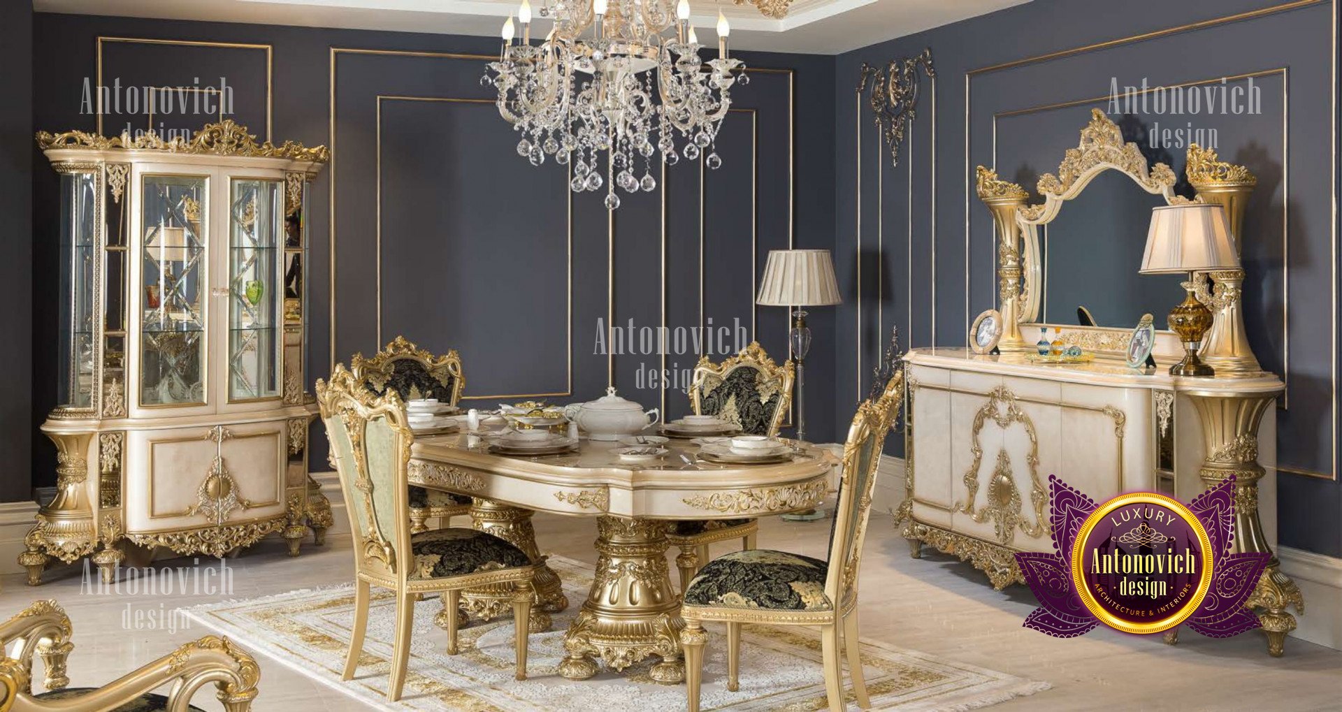 Classic Royal luxury decor