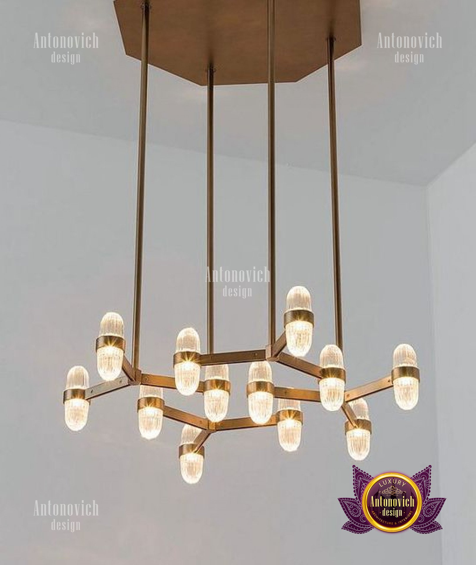 Luxury Chandeliers Dubai