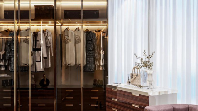 Изысканный дизайн интерьера гардеробной комнаты