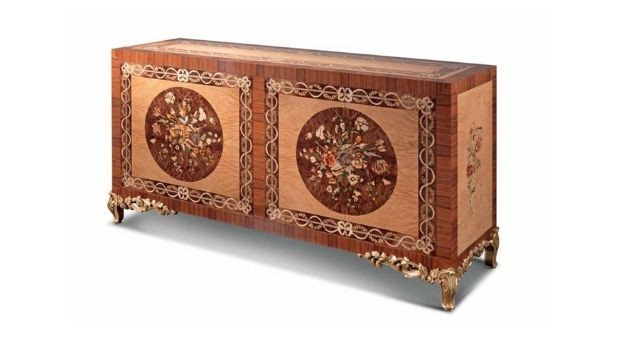 Wooden Artistic Chest of Drawers