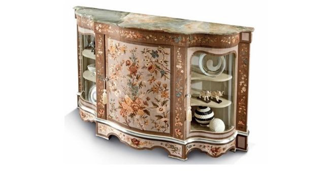 Elegant Sideboard fir Dining Room