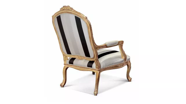 Classic Design Hand-carved armchair in white-washed gold finishing