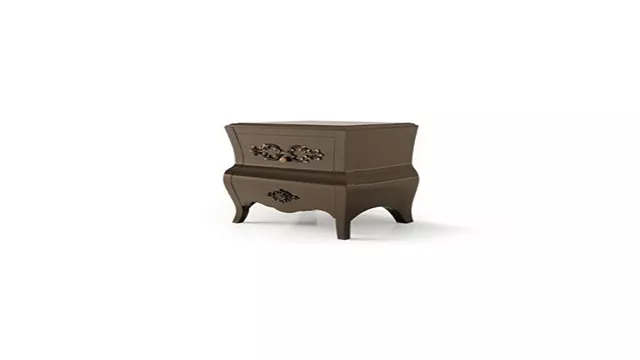 Classic Design Nightstand