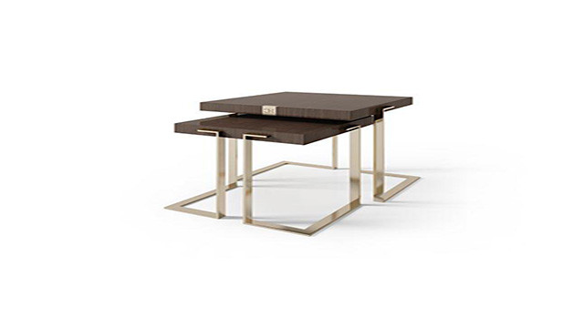 Elegant Square coffee table with metal legs
