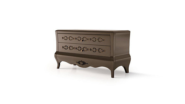 Classic Design Chest of Drawers