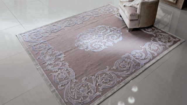Luxury Artistic Design Carpet