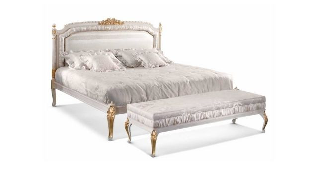 Classy Antique lacquered bed with gold details