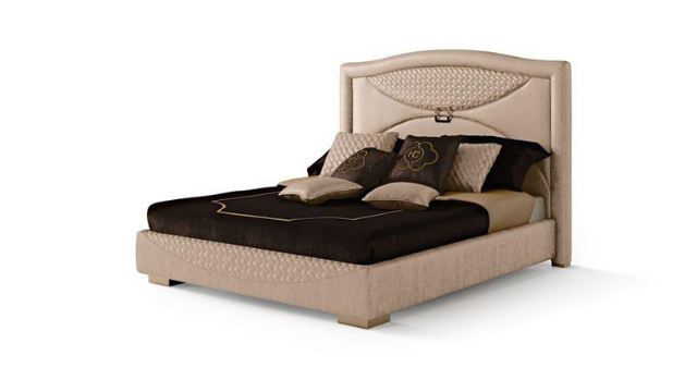 Elegant Style Padded bed