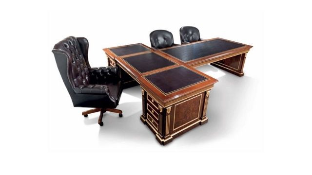 Classic Style Office Furniture Set