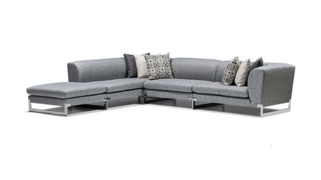 Comfortable Trendy Design Sofa