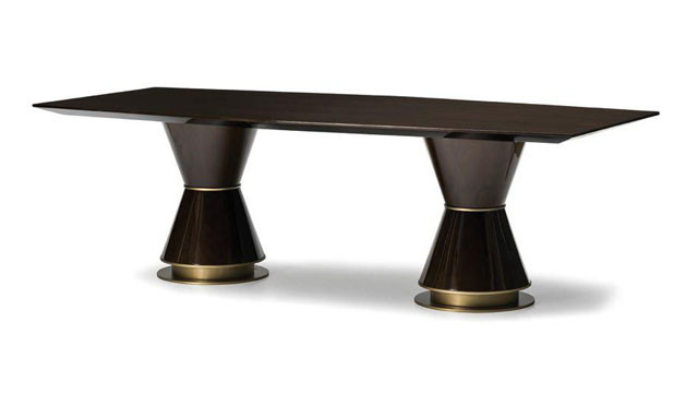 Geometric Vase Design Dining Table