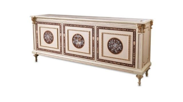 Elegant 3 doors sideboard in erable finish w/inlays and mother-of-pearl