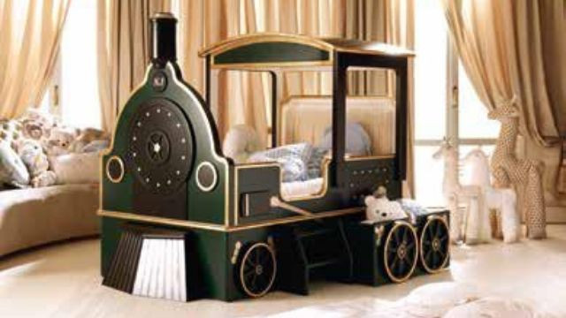 Classy Train Bed