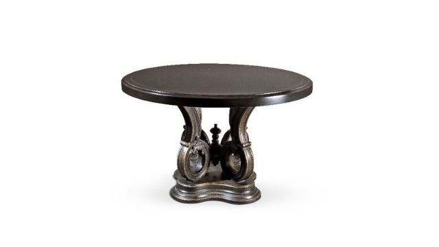 Elegant Round dining table