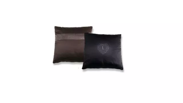 Elegant Design Signature Cushion